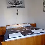 Mara I Ante Primošten