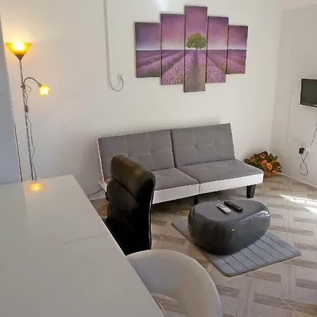 Mara I Ante Apartment *