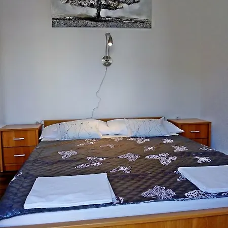 Mara I Ante Primošten