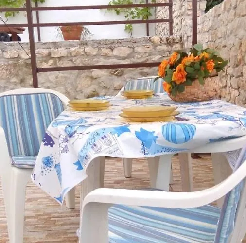 Mara I Ante דירה *